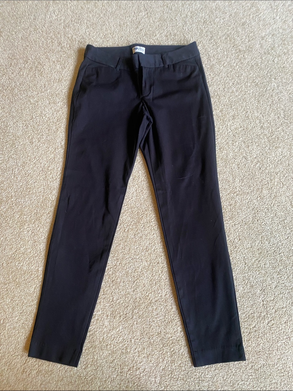 Old Navy Pixie Pants in Classic Black